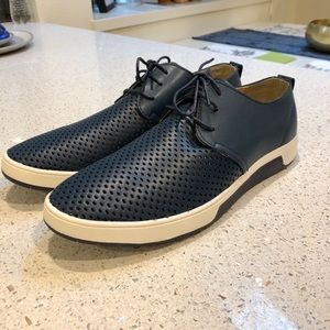 Navy blue Merkmak men’s shoes. NWOT